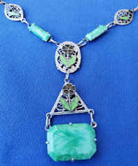 ORIGINAL Art DECO 1920 CZECH GREEN PEKING GLASS ENAMEL FILIGREE Rhodium NECKLACE