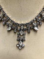 VINTAGE RHINESTONES MARQUISE AND ROUND SILVER TONE NECKLACE 15″