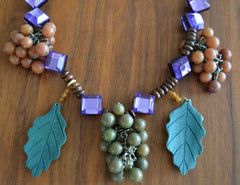 Statement Necklace Wood Beads Leaves Purple Resin Cubes Metal Vtg ARTSY GRAPES
