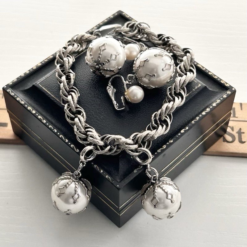 Vintage Celebrity Bracelet Earring Set Faux Pearls Wedding Baubles Dangling