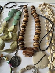 Vintage – Modern Wooden Boho Natural Jewelry Lot Puka Ocean Brown 35+ MoP