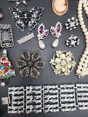 Vtg Costume Jewelry Lot Rhinetones Signed & Unsigned WEISS, JULIANA? Etc