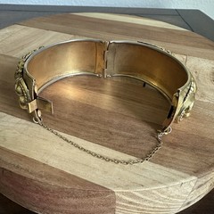 Whiting Davis Repoussé Hinged Bangle Bracelet 6.5 Floral Gold Art Nouveau Rare