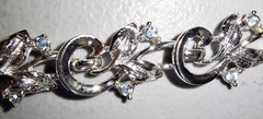 Vintage Silvertone Blue Leaf / Blue Ivy Link Bracelet w/Smoky Blue Rhinestones