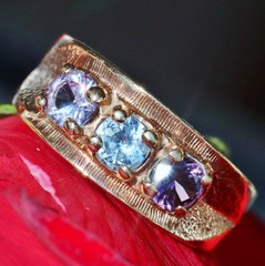10k yellow gold 0.70ct lab-created multi gemstone size 5.5 mother’s ring 4.36gr