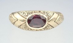 Pretty Antique Victorian Solid 9K Gold Garnet Floral Scroll Band Ring Size 5.25
