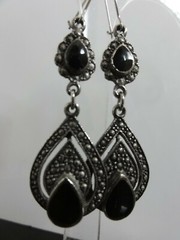 VTG OLD AWESOME MARKASITE & BLACK ONYX LONG DANGLE EARRINGS PIERCED