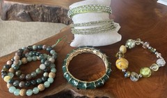 VTG Estate Lot Of 7 Green Bracelets – Stone, Clamp, Rhinestone, Bangles