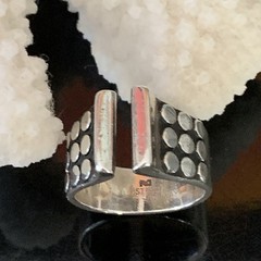 RARE 1968 VINTAGE MODERNIST ANNA GRETA EKER NORWAY STERLING SILVER “KNOT” RING