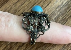 vintage ornate free size ring with turquoise colored stone – size 4.5-5