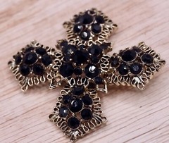 Unsigned Lisner Maltese Cross Brooch Pin Jet Rhinestone Antiqued Gold Tone