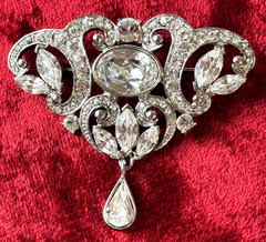 Vintage Eisenberg Ice Brooch Clear Sparkling Rhinestones with Hanging Drop Stone