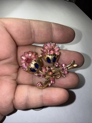 Hollycraft 1951 Brooch on Pink And Blue Rhinestones Vintage