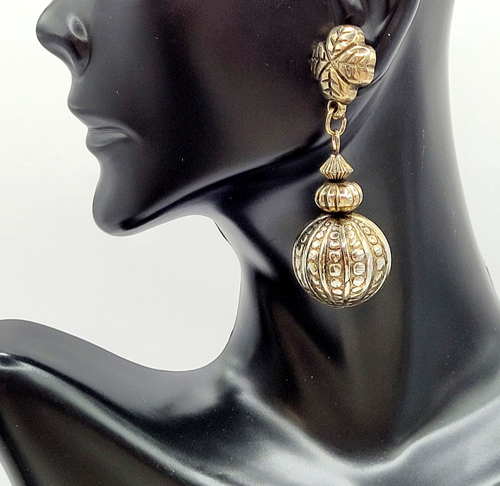 Four Leaf Clover Ornament Ball Drop Dangle Silver Tone Vintage Pierced Earrings