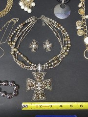 Vintage Modern Fashion Designer Jewlery Lot 3 Lbs Monet 30+ Necklace U54
