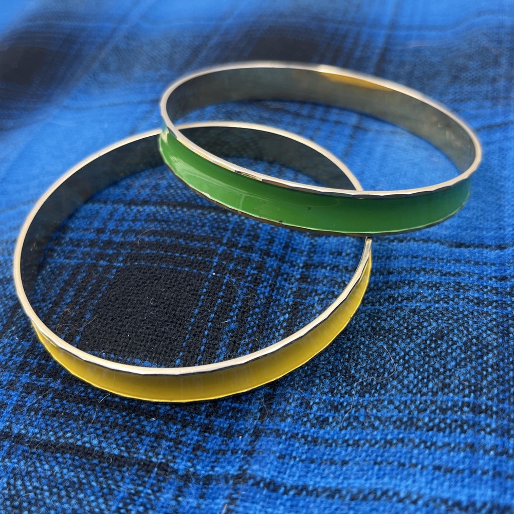 Set of 2 Vintage Bangle Bracelets Gold Tone Metal Yellow & Lime Green Enamel