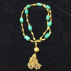 Vtg Asian Inspired 40″ Necklace Gold Tone Y Tassel Lariat Green Faux Jade Beads