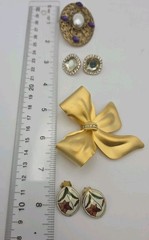 Vintage Gold Tone Costume Jewelry Lot Mixed Materials Wearable Hoops Enamel…