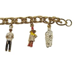 VTG Nassau Bahamas Christopher Columbus Goldtone Charm Bracelet