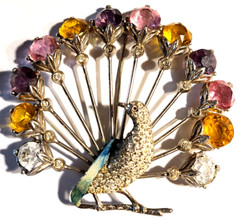 VINTAGE STUNNING SILVER TONE MULTICOLOR GLASS CLEAR CRYSTAL PEACOCK PIN BROOCH
