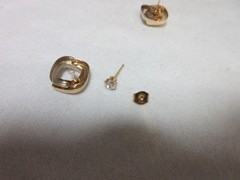 14K SOLID YELLOW & WHITE GOLD CZ STONE EARRINGS MARKED JAW POST STUD #14