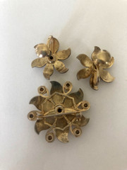 Vtg Enamel Flower Brooch and Screw Back Earrings Rhinestone Set -READ see pics