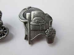 Vintage Pewter Brooches – Lot of 3 Birds and Blooms Bird Flower Chair