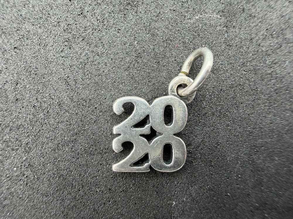 1.03g Vintage Sterling Silver 925 Pendant 2020 Graduation Year Charm Retro M