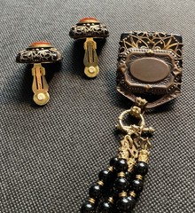 Vtg PATRICE Brass Carnelian Onyx Double Strand Bead Pendant Necklace Earring Set
