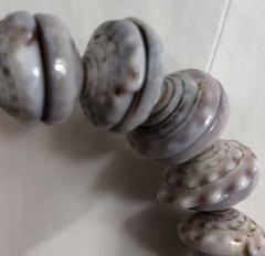 Puka Shell Necklace Hawaiian Lei Graduated 9 mm to 17 mm 17 in Length – Vintage