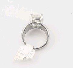 Vtg Sz 5 Ring Pear Teardrop Cubic Zirconia 18KGE White Gold Electroplate Jewelry