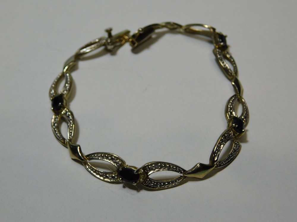 Vintage Stunning FAS .925 Sterling & Blue Stone Bracelet in Good Cond.