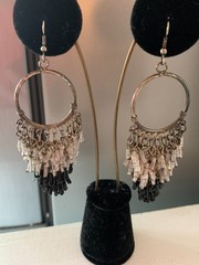Vintage Black & Silver Beaded Mesh Dangling Circle Womans Earrings French wire