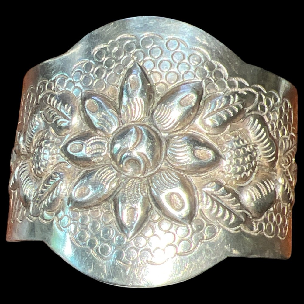 Vtg 1930s MACIEL Mexico Sterling Silver 925 Heavy Repousse Flower Cuff Bracelet