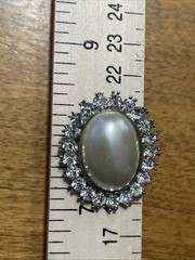 Vintage Simulated Pearl And Rhinestone Pin