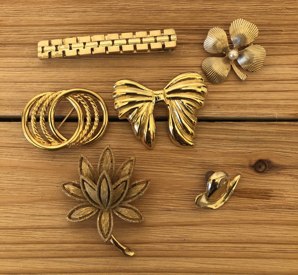 Vintage Brooch Lot Gold Tone Monet Coro Avon AAI JJ & Anson Gold Tone Tie Bar