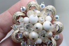 Vintage gold tone white milk glass clear AB rhinestones flower Brooch Pin