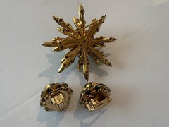 Vintage Rhinestone Starburst Snowflake Brooch & Clip Earrings Set GREEN
