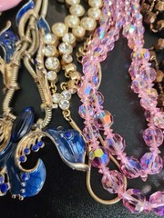 vintage jewelry lot of 29 in vintage box