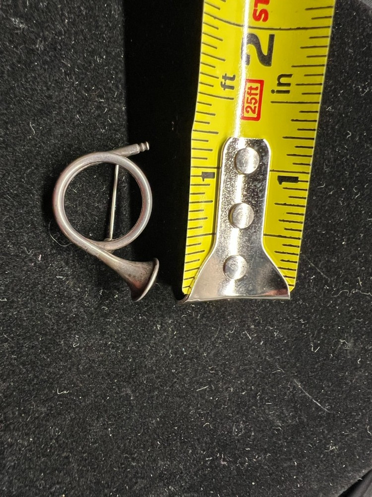 Vintage Sterling Silver 925 French Horn Brooch 3.5 Grams a bit over 1″