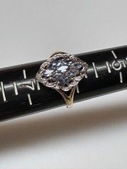 LADIES VINTAGE 10k GOLD MARQUISE CUT TANZANITE DIAMOND RING. SIZE 6.25