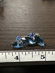 VINTAGE BLUE MARQUISE RHINESTONE AB BROOCH & EARRING SET JULIANA WEISS?