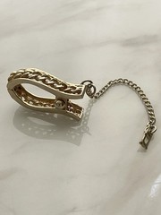 Vintage 1950s 1970s Chain Detail Glove Clip Gold Tone