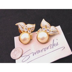 NOS 80s Swarovski Crystal Mabe Pearl Pave Rhinestone Gold Clip Earrings SAL