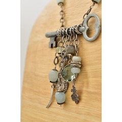 Vintage Stone Beaded Charm Necklace Skeleton Key Chunky Silver Boho 1990s Bin1