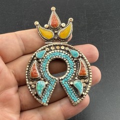 Tibetan Handmade Old Ethnic Unique Horseshoe Design Beautful Pendant