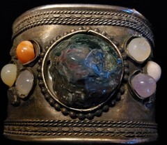 Vtg Large Silver-tone Cuff Bracelet With Large Semi-precious Stones 2″ Wide…
