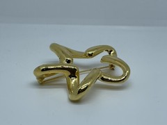 Vintage Lady Remington LR Shiny Smooth Gold-Tone Star Outline Pin Brooch