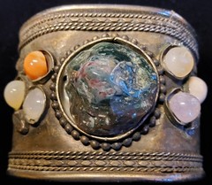 Vtg Large Silver-tone Cuff Bracelet With Large Semi-precious Stones 2″ Wide…