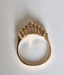 ESTATE FIND DIAMOND & EMERALD 14K YELLOW GOLD CLASSIC PYRAMID RING Sz. 6